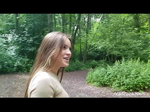 ❤️ Ik stelde Evelina foar dat wy op in iepenbier plak neuke! Se sei ja. Dan ik neukte har yn 'e kont en cum yn har mûle. Doe pikte se harsels. Homemade porno by wy ️❤