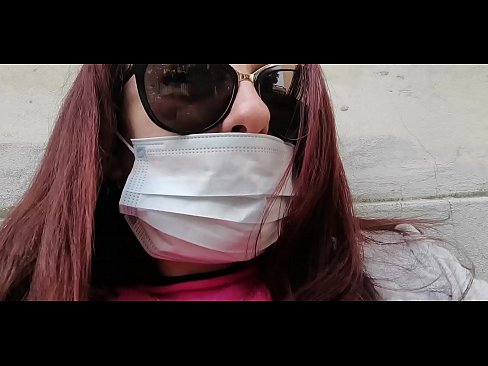 ❤️ Nicoletta krijt wraak op har buorman en plas yn syn garaazje (Special Covid19 Italian Quarantine) Homemade porno by wy ️❤