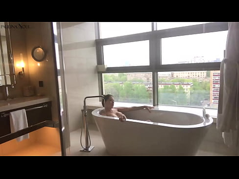 ❤️ Geweldige babe Hertstochtlik rukt har kut yn 'e badkeamer Homemade porno by wy ️❤
