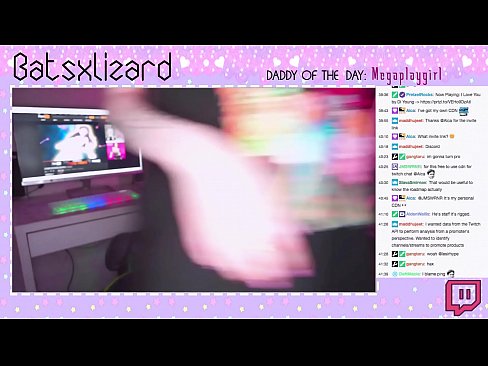 ❤️ GAMER FERGETEN DE STREAM UIT TE SLUITEN EN LIVE ON LUCHTE SQUIRTED Homemade porno by wy ️❤