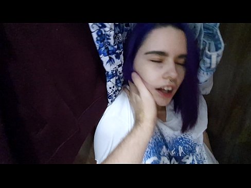❤️ Fûn myn suster yn 'e kast en holp har cum Homemade porno by wy ️❤